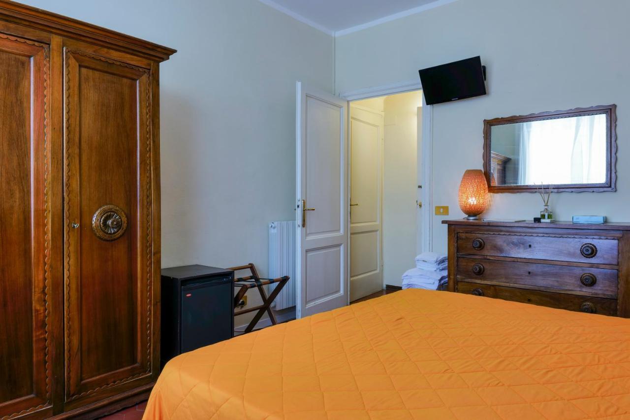 Hotel Club I Pini - Residenza D'Epoca In Versilia Lido di Camaiore Exterior photo